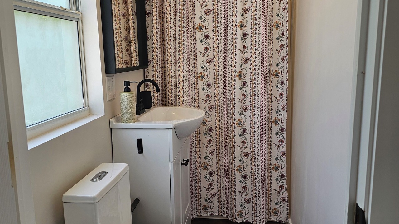 Photo of Bathroom in Fossil Park
