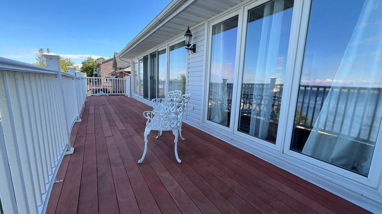 Photo of Patio Balcony in Victoria Harbour