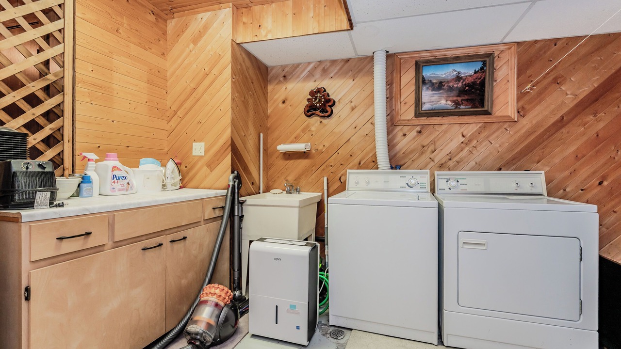 Photo of Bedroom in Wiarton