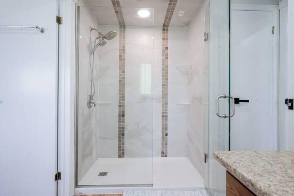 Photo of Bathroom in Deseronto