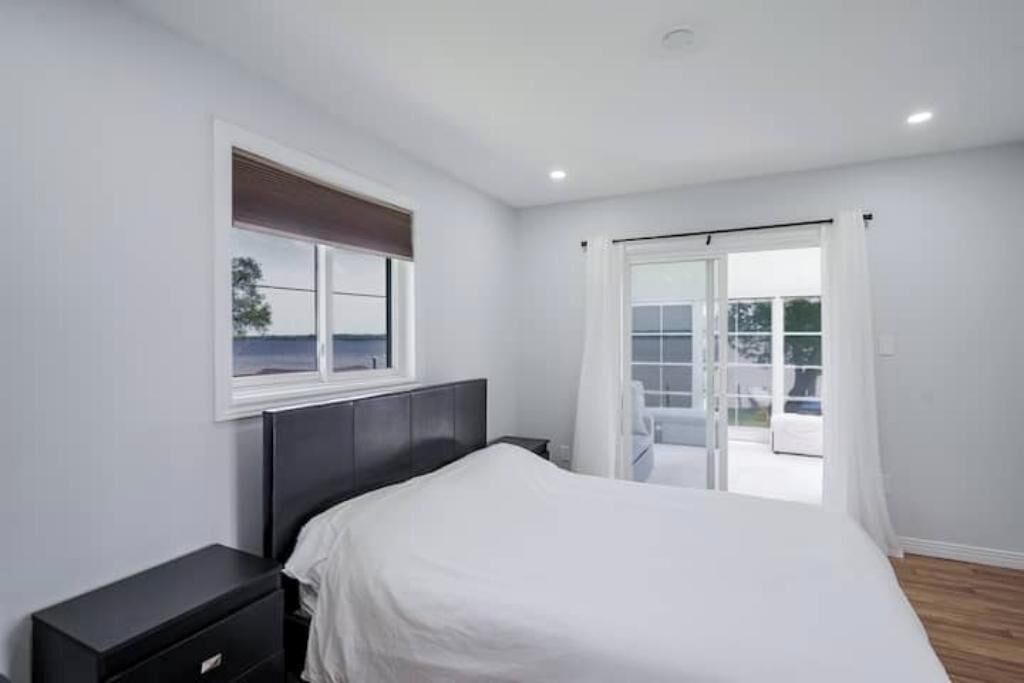 Photo of Bedroom in Deseronto