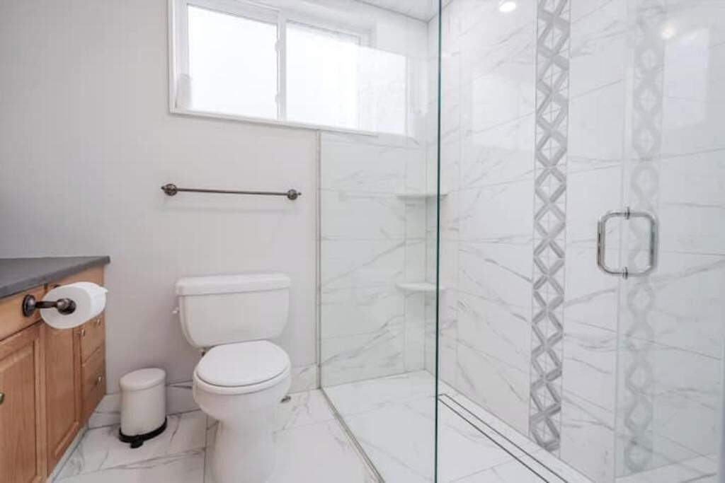 Photo of Bathroom in Deseronto