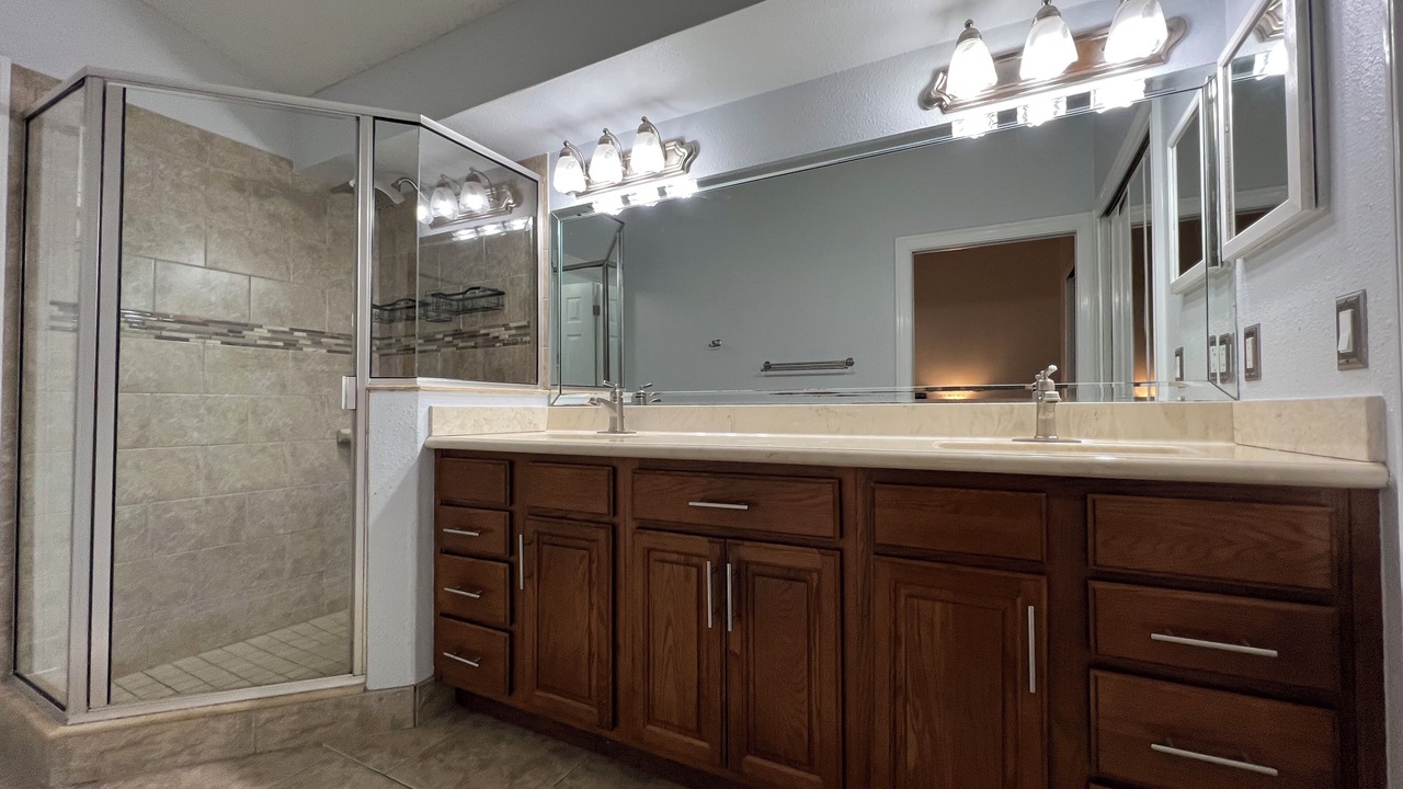 Photo of Bathroom in Fairvilla