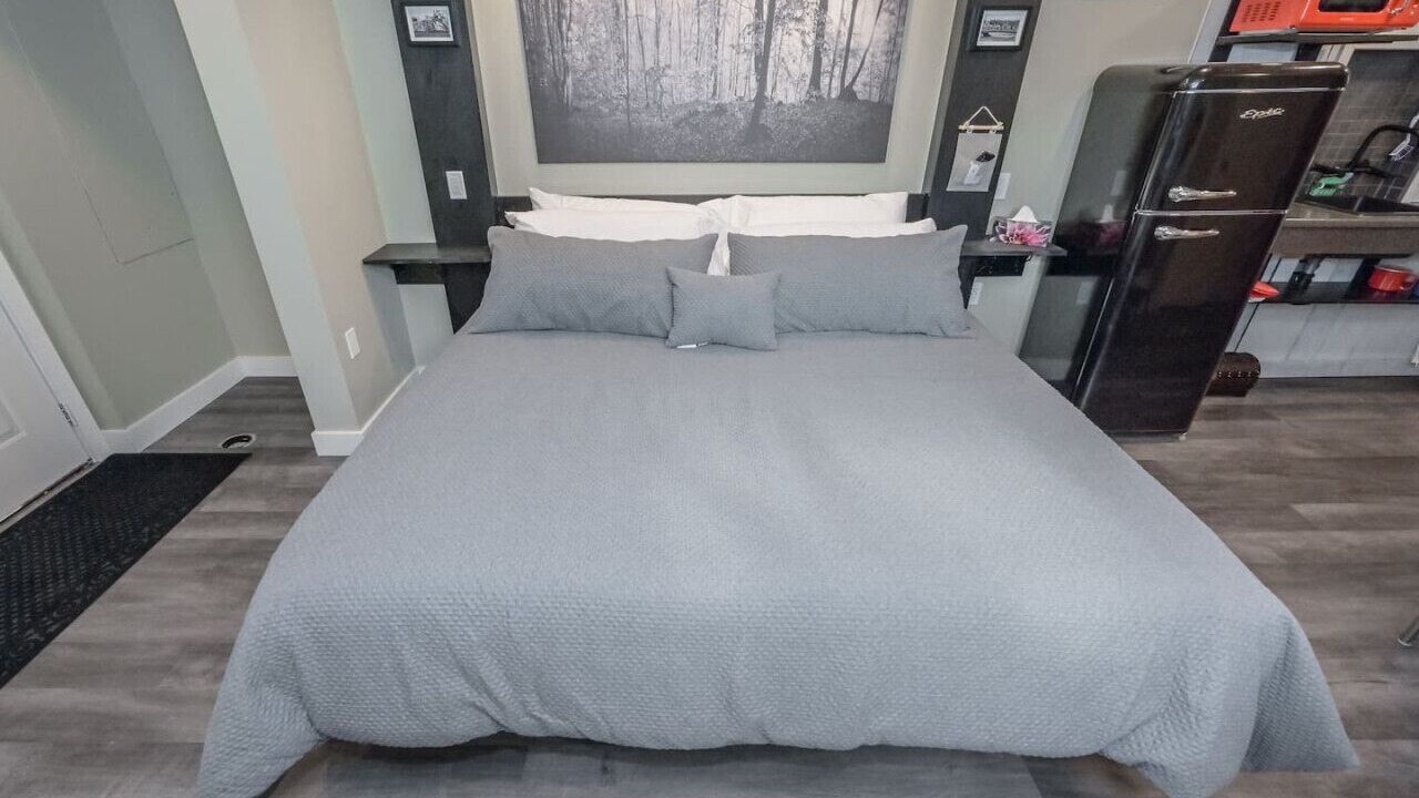 Photo of Bedroom in Elora