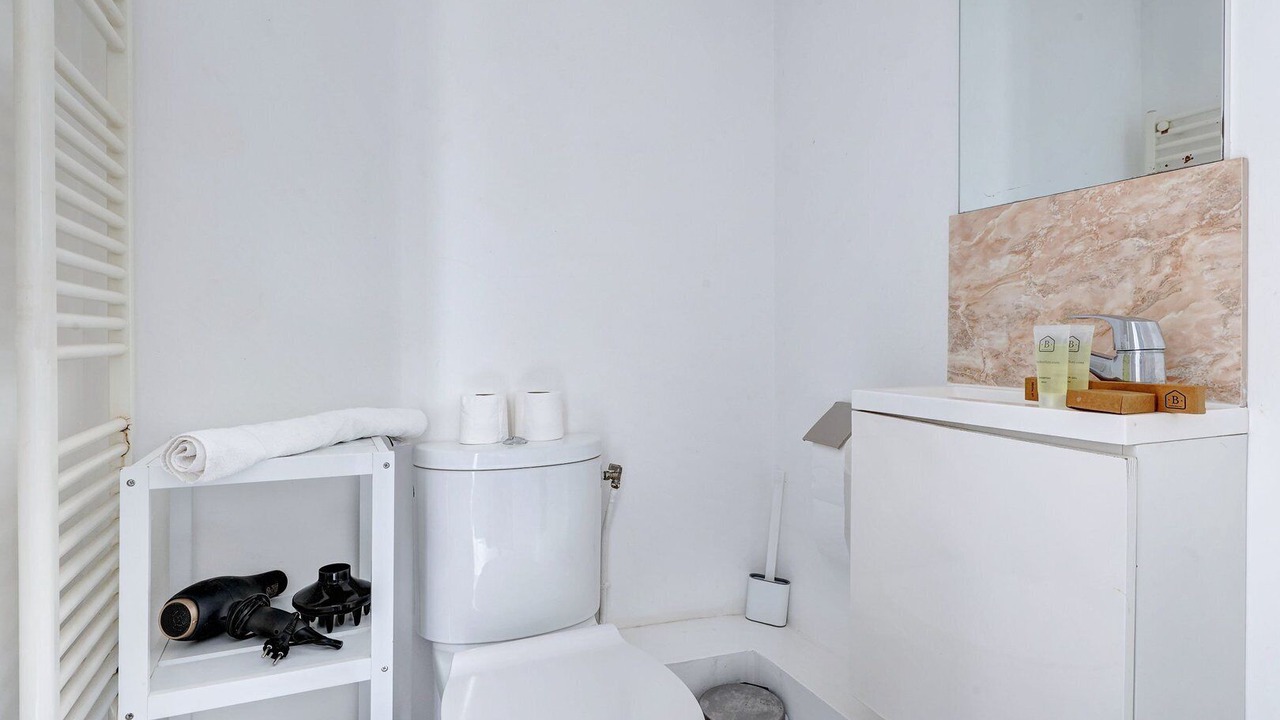 Photo of Bathroom in Quartier de Becon