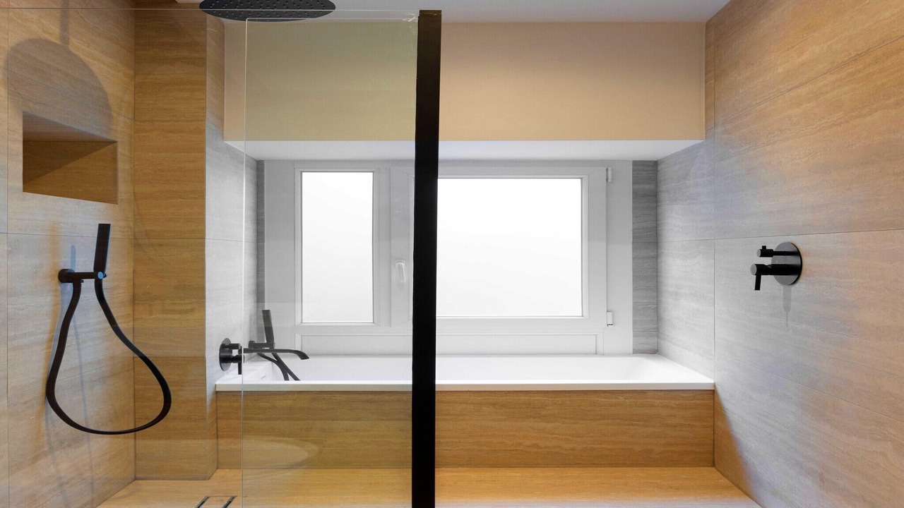 Photo of Bathroom in Croulebarbe