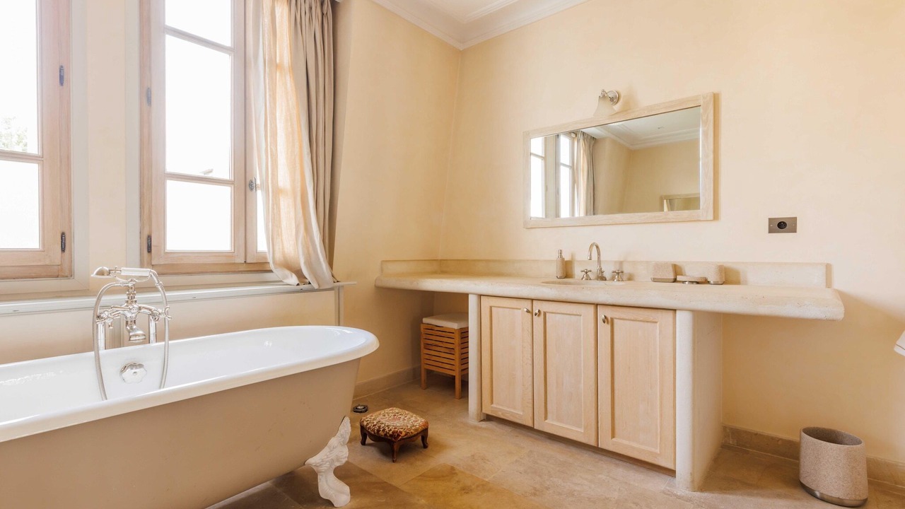 Photo of Bathroom in Neuilly-sur-Seine