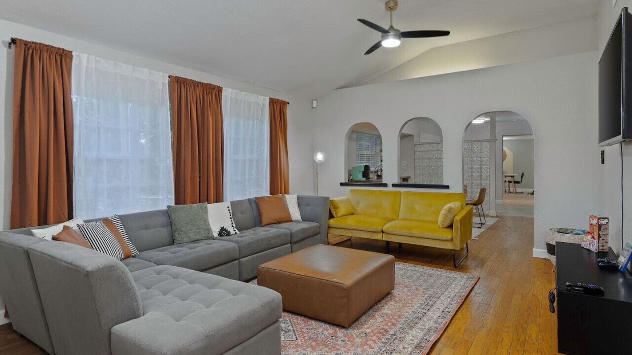 Photo of Livingroom in Lake Eola Heights