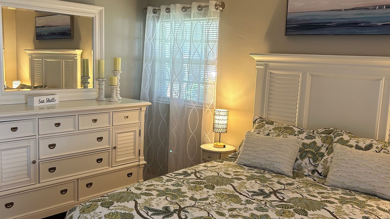 Photo of Bedroom in Sebring