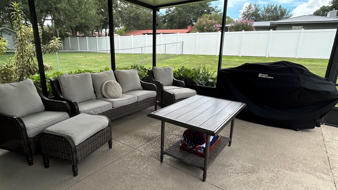 Photo of Patio Balcony in Sebring