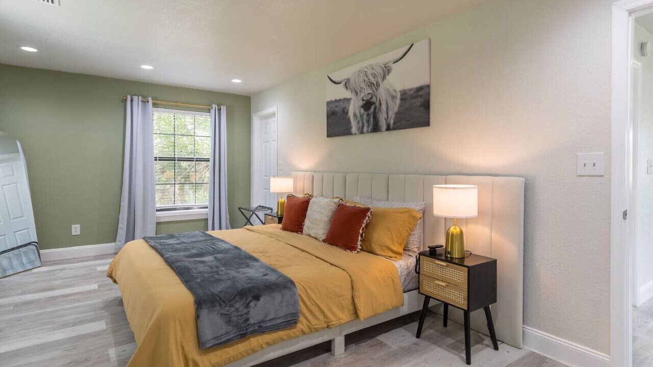 Photo of Bedroom in DeLand