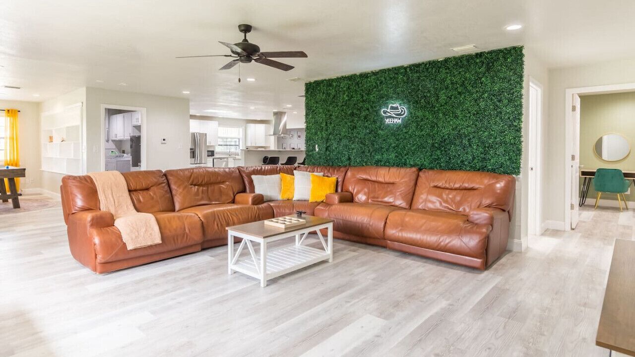 Photo of Livingroom in DeLand