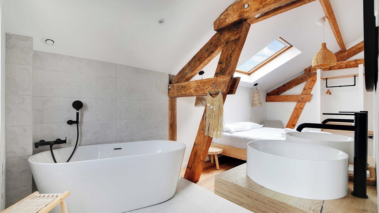Photo of Bathroom in Les Puces de Saint-Ouen