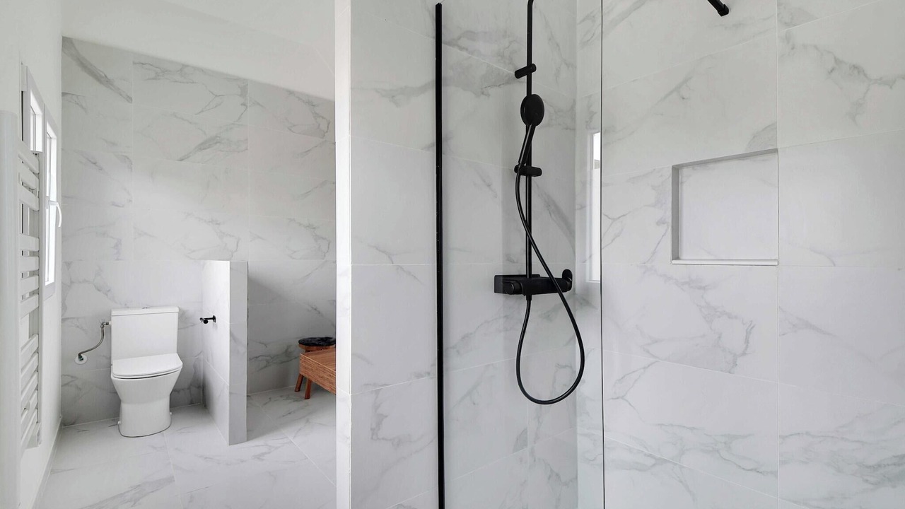 Photo of Bathroom in Les Puces de Saint-Ouen