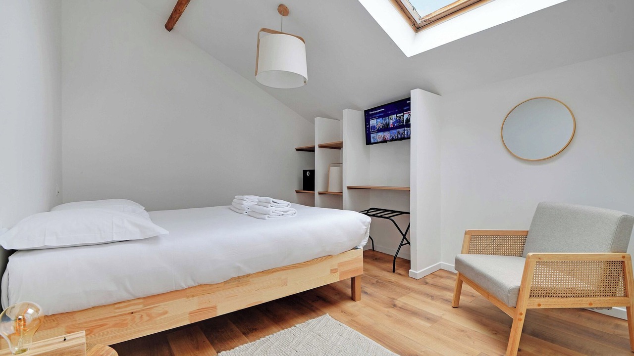 Photo of Bedroom in Les Puces de Saint-Ouen
