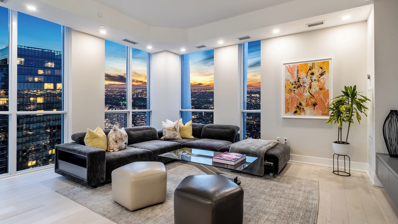 Photo of Livingroom in Yorkville