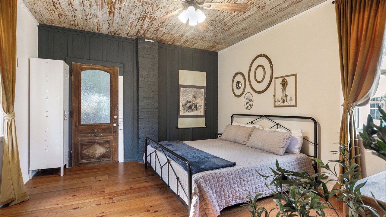 Photo of Bedroom in Abita Springs