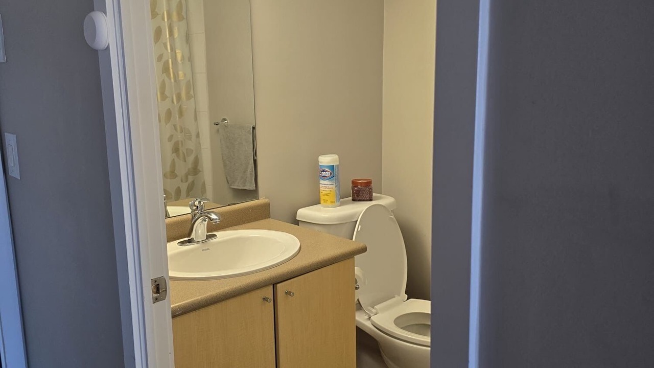 Photo of Bathroom in Six Points