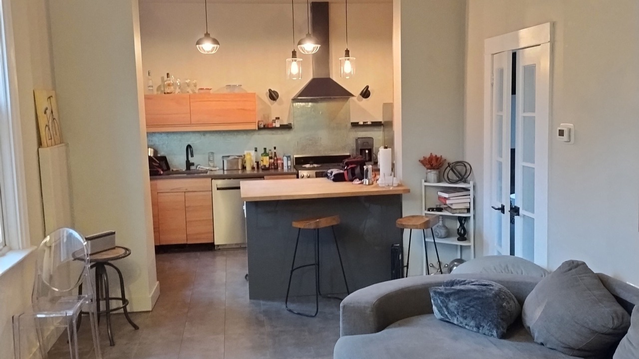 Photo of Livingroom in Little Portugal