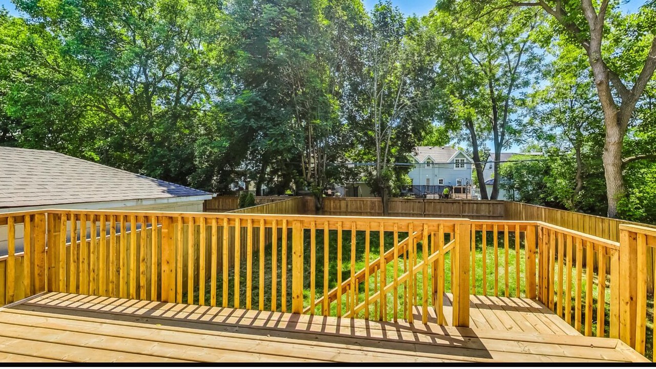 Photo of Outdoor in Englemount - Lawrence