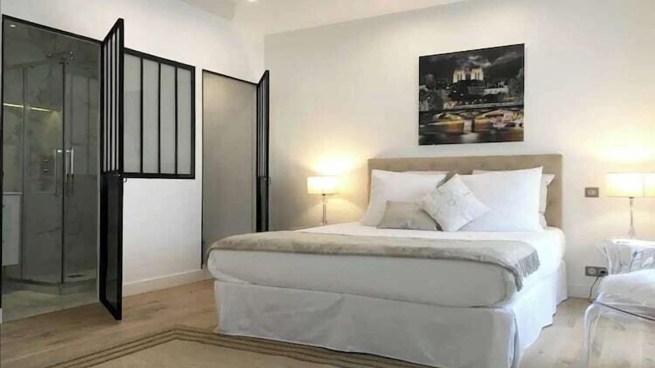 Photo of Bedroom in Chaussee-d'Antin