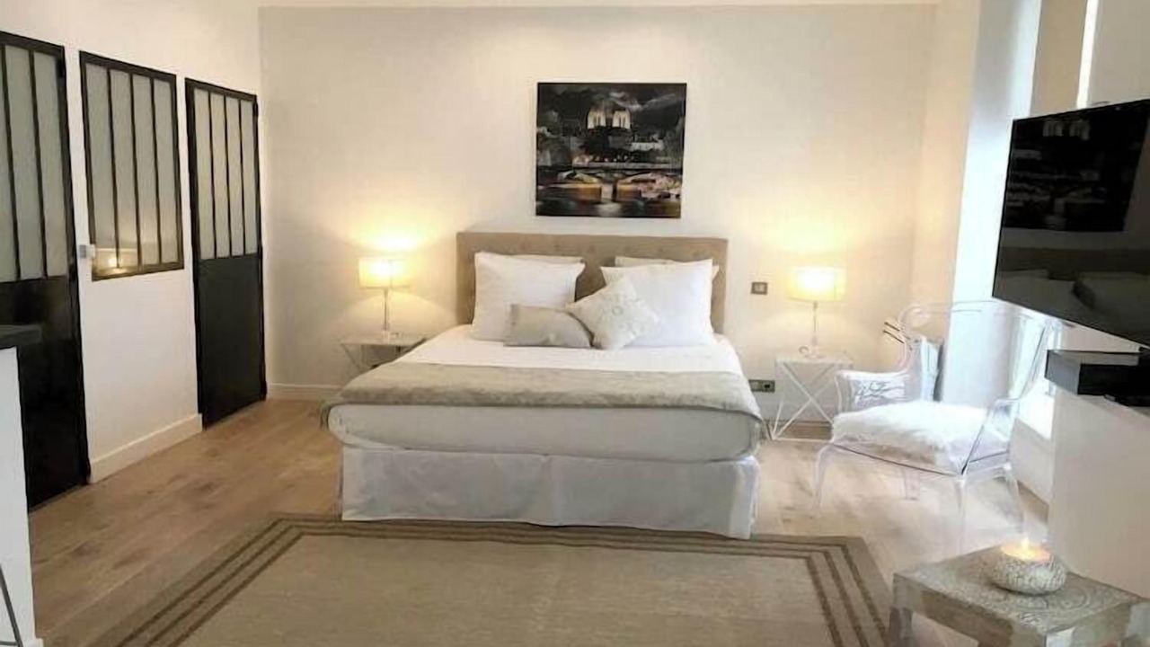 Photo of Bedroom in Chaussee-d'Antin