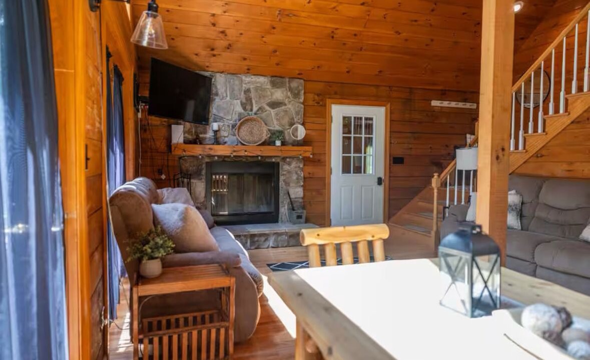 Photo of Livingroom in Bodines