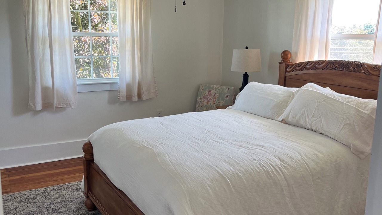 Photo of Bedroom in Belleville