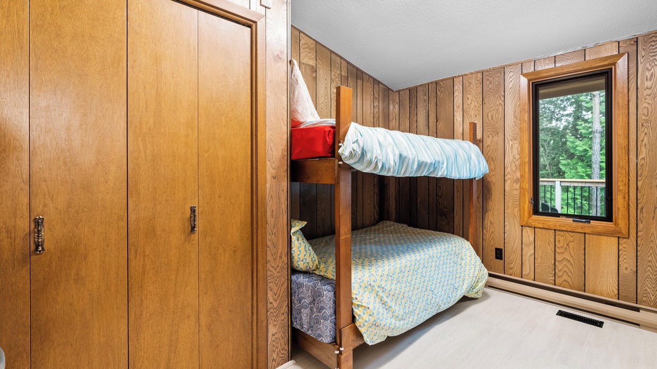 Photo of Bedroom in Port Franks