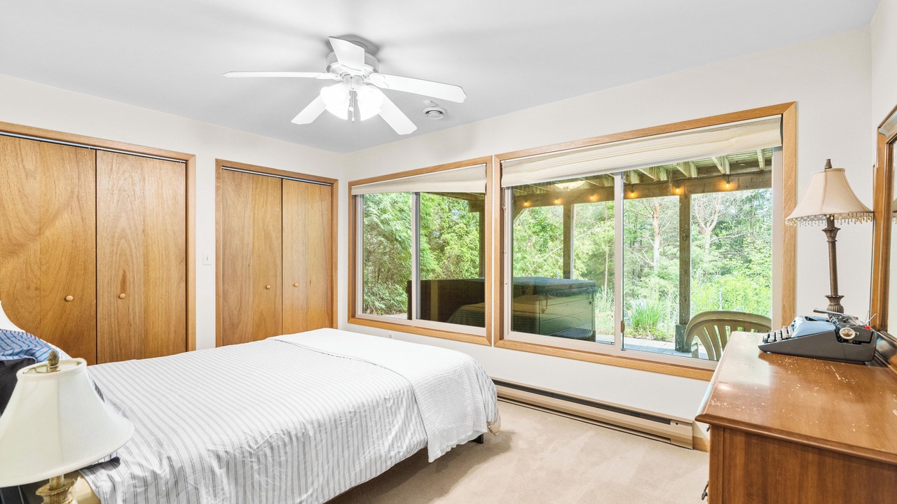 Photo of Bedroom in Port Franks