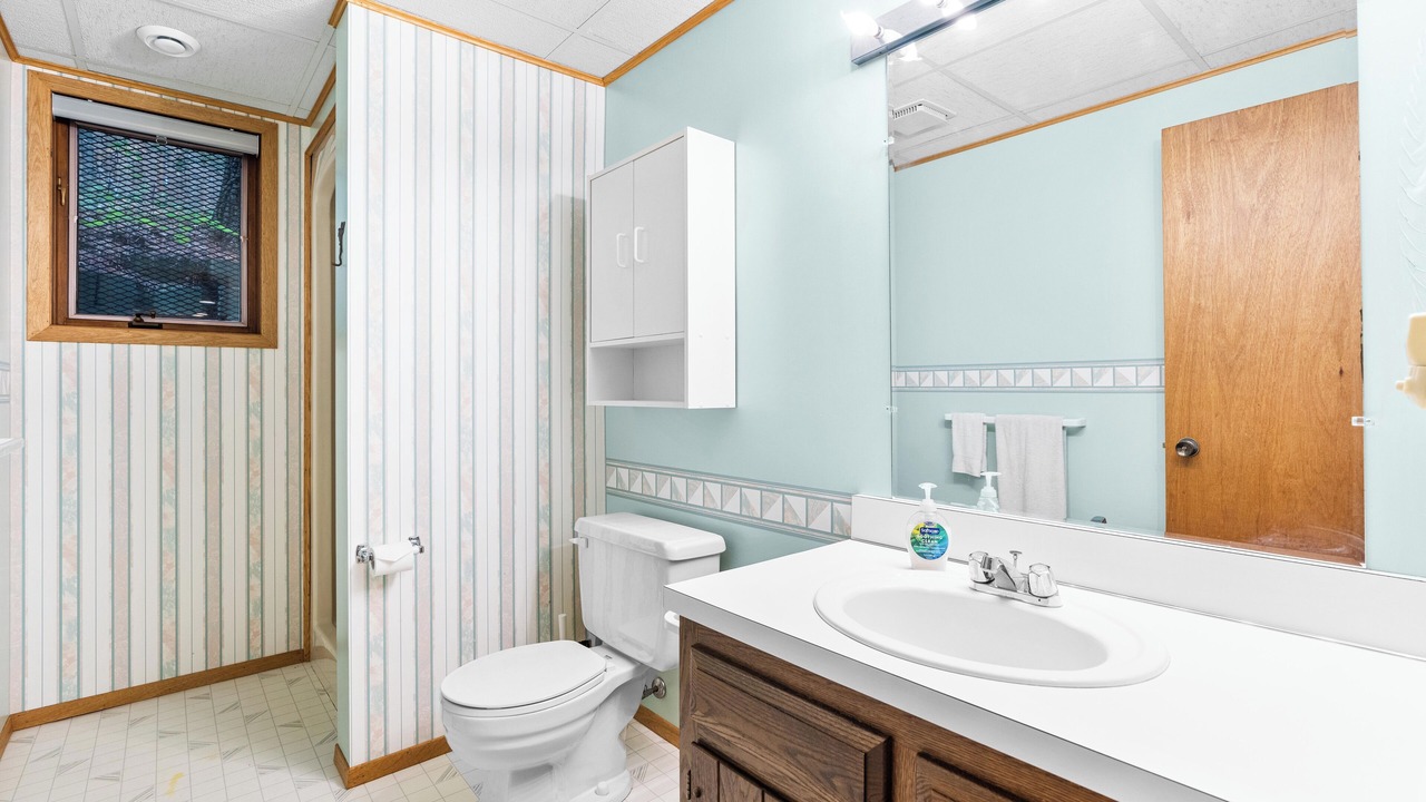 Photo of Bathroom in Port Franks
