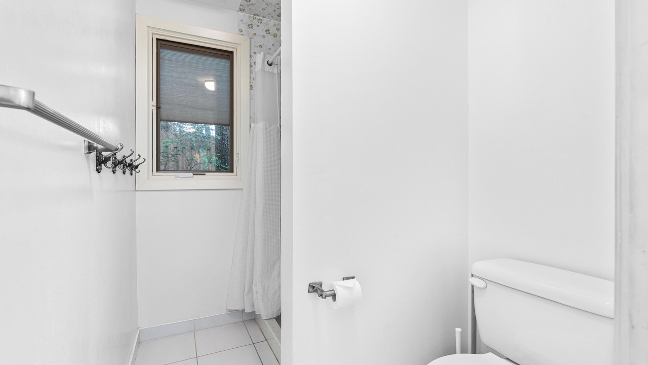 Photo of Bathroom in Port Franks