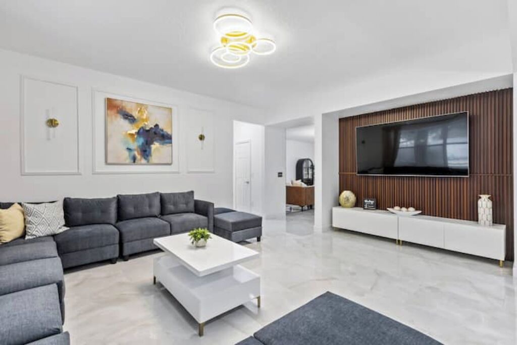 Photo of Livingroom in Legacy Park