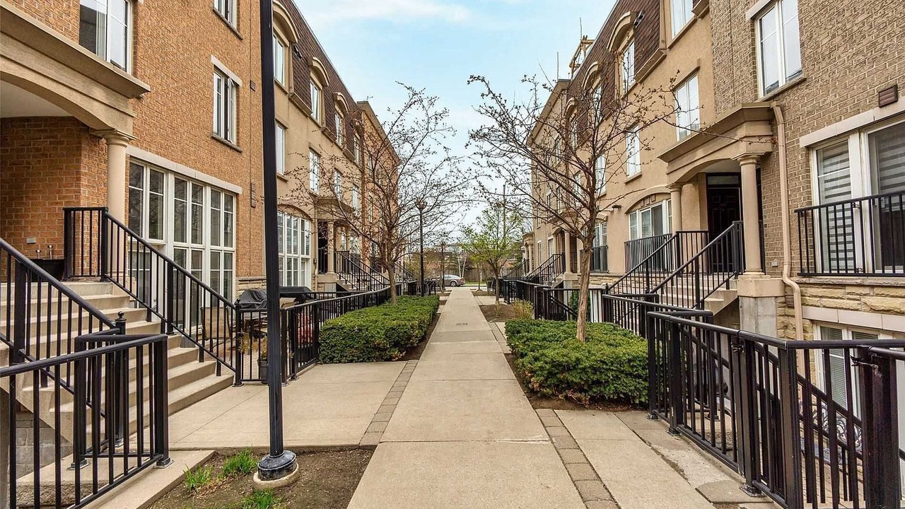 Photo of Outdoor in King West Village