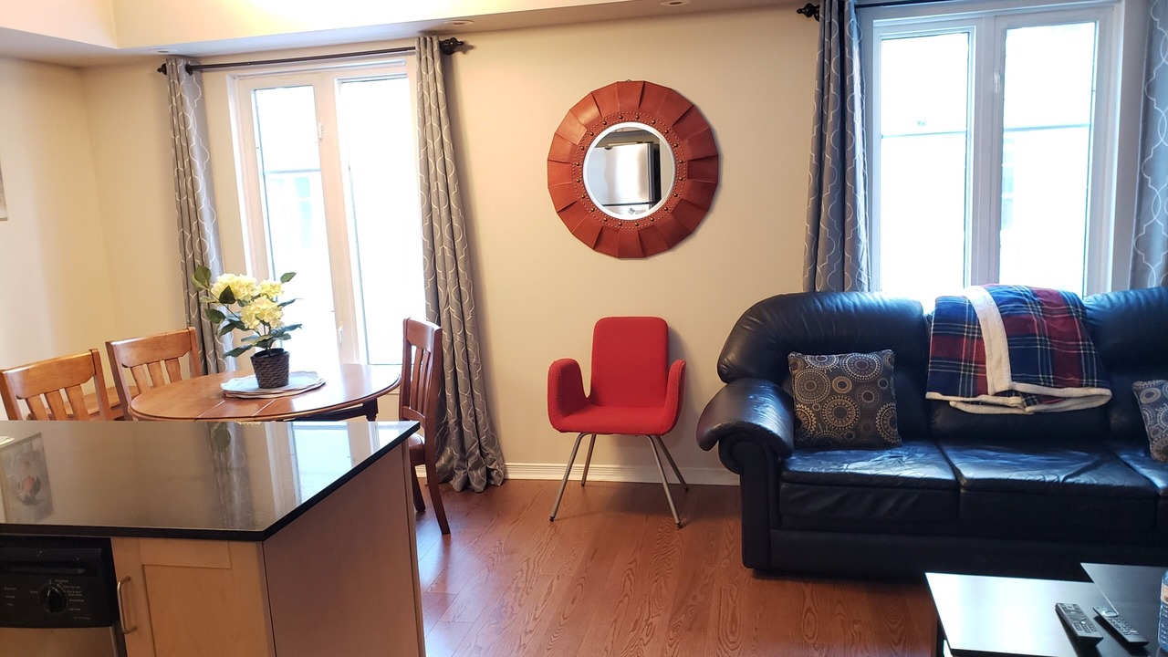 Photo of Livingroom in King West Village