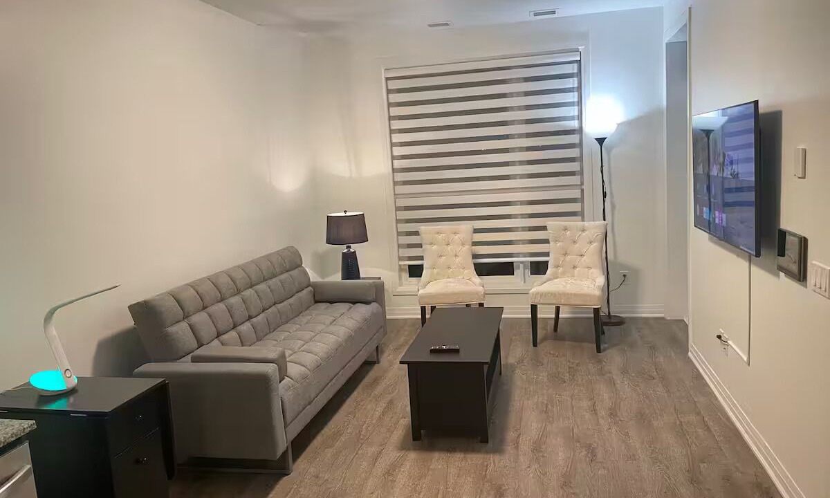 Photo of Livingroom in Oakville