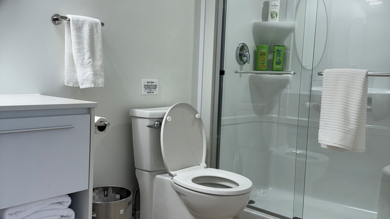 Photo of Bathroom in Kincardine