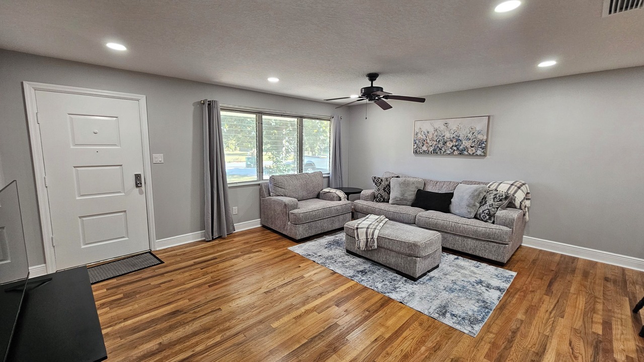 Photo of Livingroom in West Melbourne