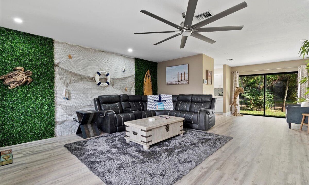 Photo of Livingroom in Lake Worth