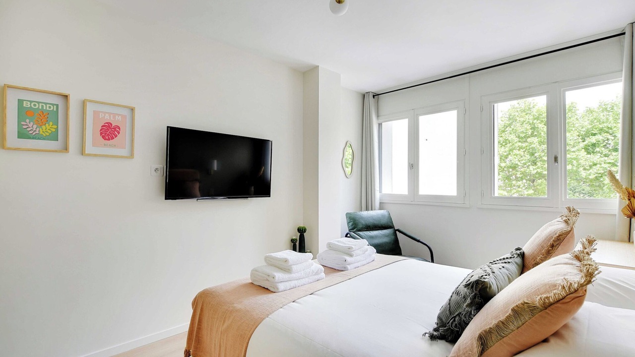 Photo of Bedroom in Meudon-la-Foret