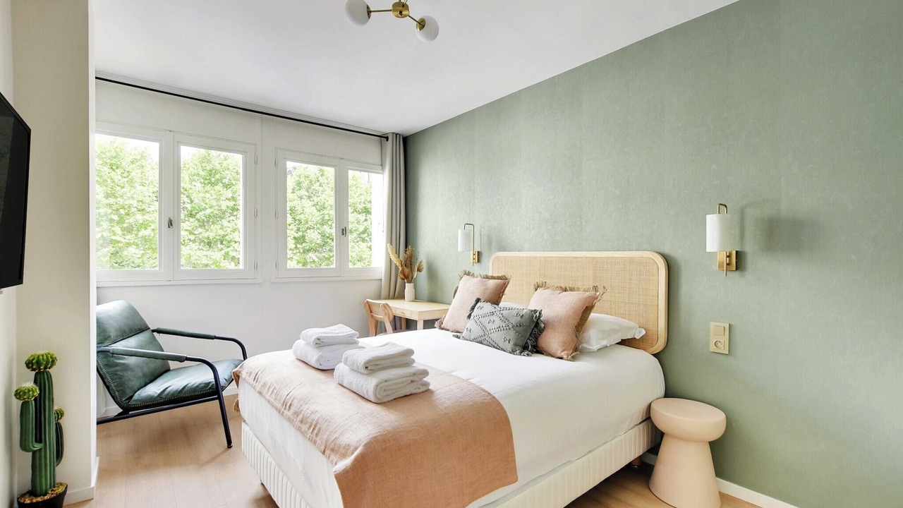 Photo of Bedroom in Meudon-la-Foret