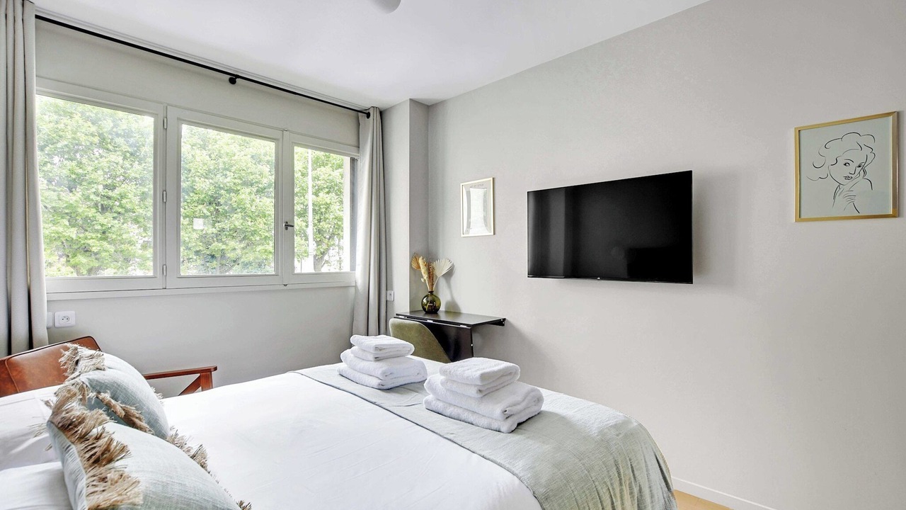 Photo of Bedroom in Meudon-la-Foret