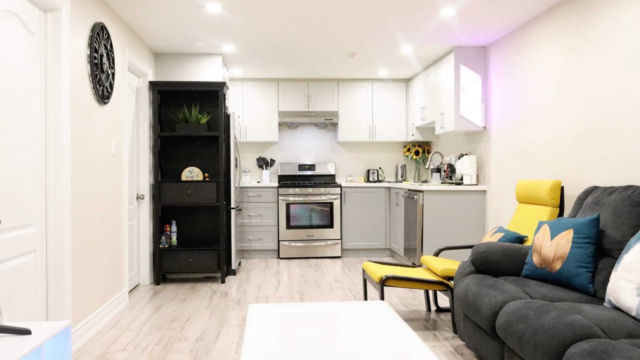 Photo of Livingroom in West Hill
