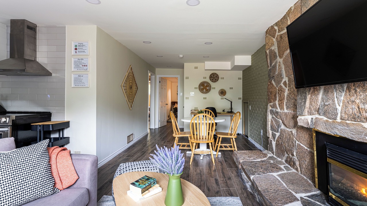 Photo of Livingroom in Hamilton