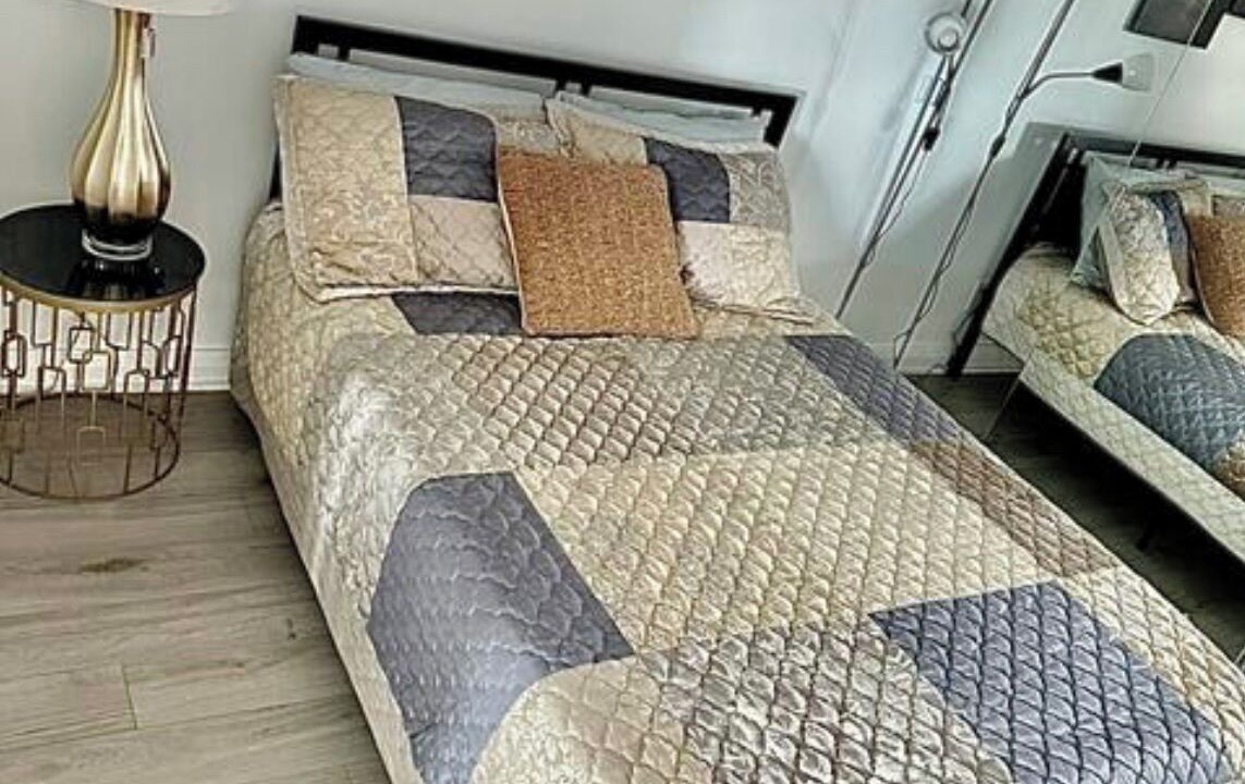 Photo of Bedroom in Bloor-Yorkville