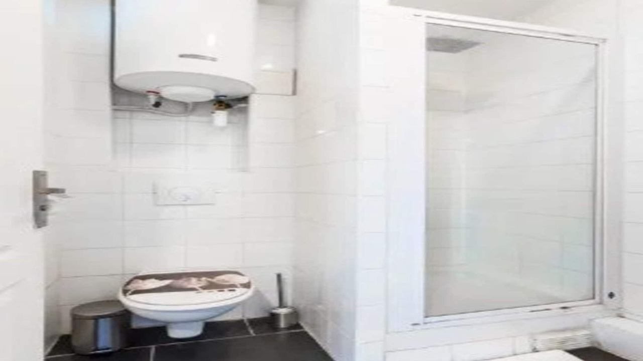 Photo of Bathroom in Pantin