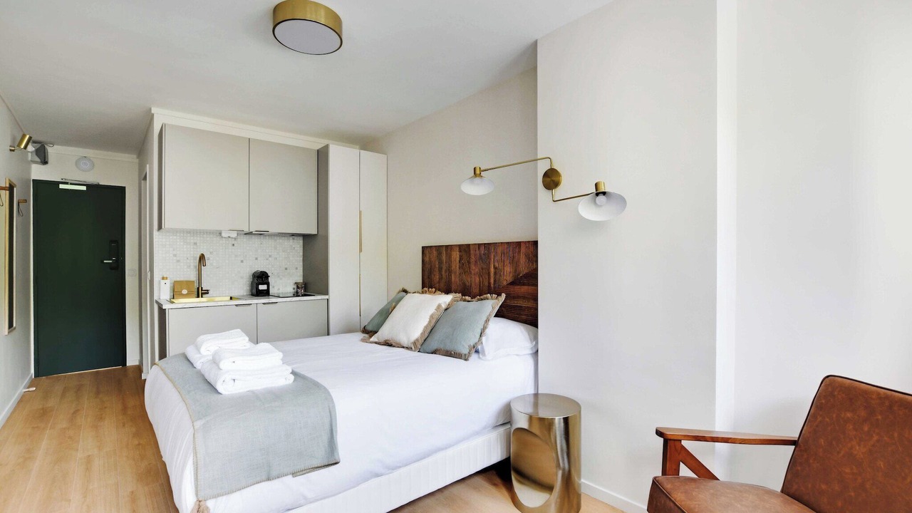 Photo of Bedroom in Meudon-la-Foret