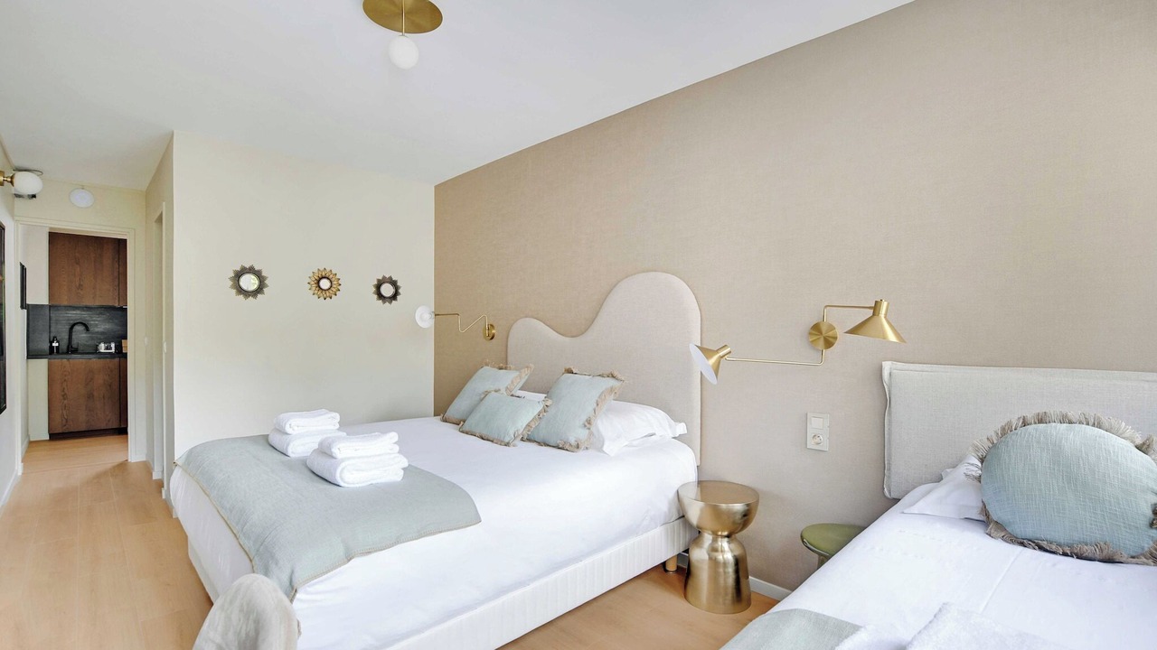 Photo of Bedroom in Meudon-la-Foret