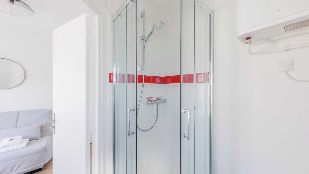 Photo of Bathroom in Pere Lachaise