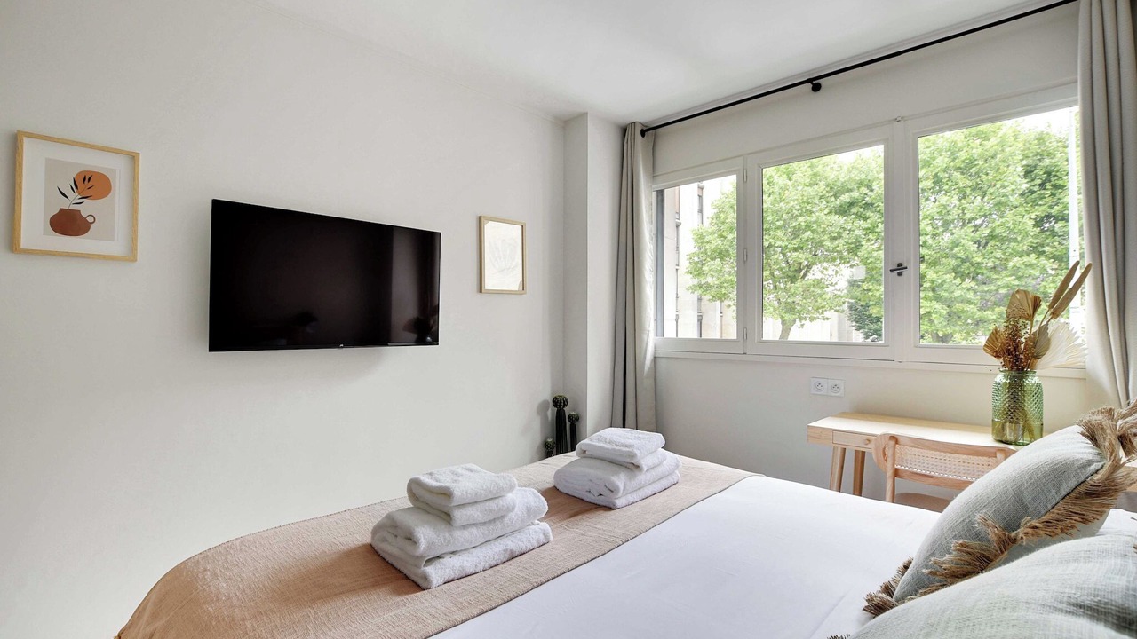 Photo of Bedroom in Meudon-la-Foret